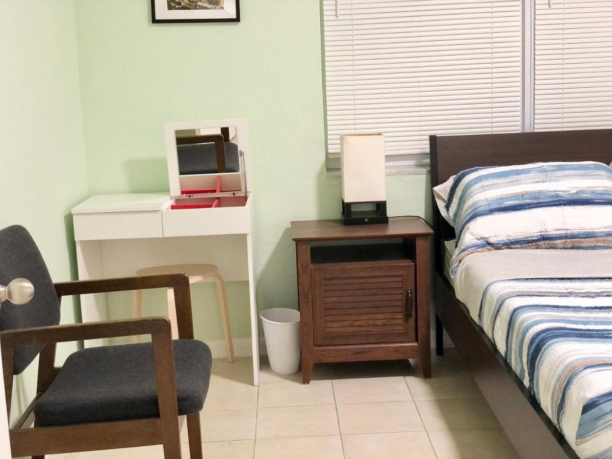 Sunset Charlotte - Home Away From Home بورت شارلوت المظهر الخارجي الصورة
